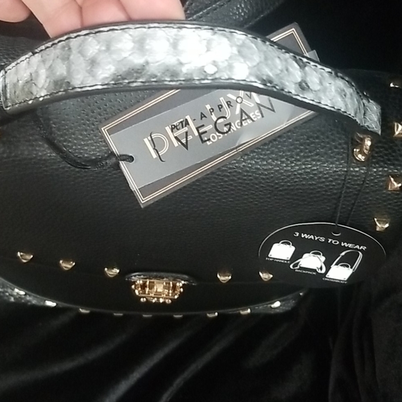 Deluxity Black Purse Tote,Backpack,Cross Body - Picture 5 of 11